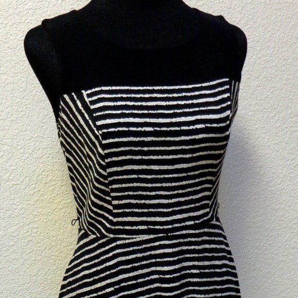👁️3 for $20 STRIPED RAYON MINI DRESS SZ 6 - Picture 3 of 5